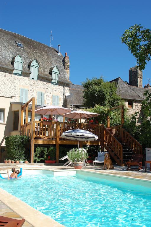 Auberge Saint Fleuret Estaing  Bagian luar foto