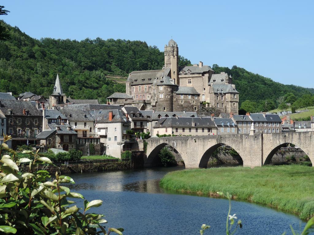 Auberge Saint Fleuret Estaing  Bagian luar foto